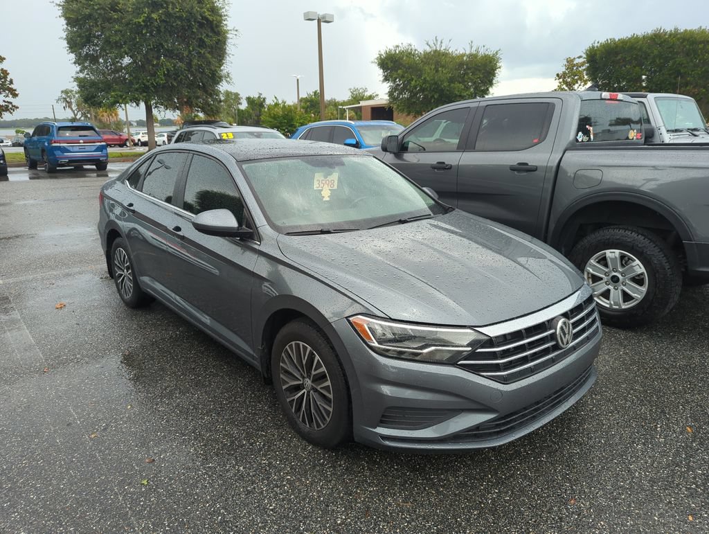 Used 2019 Volkswagen Jetta SE w/ Cold Weather Package