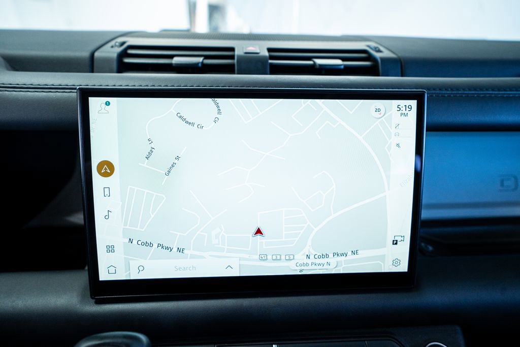 2023 Land Rover Defender 110 X-Dynamic SE