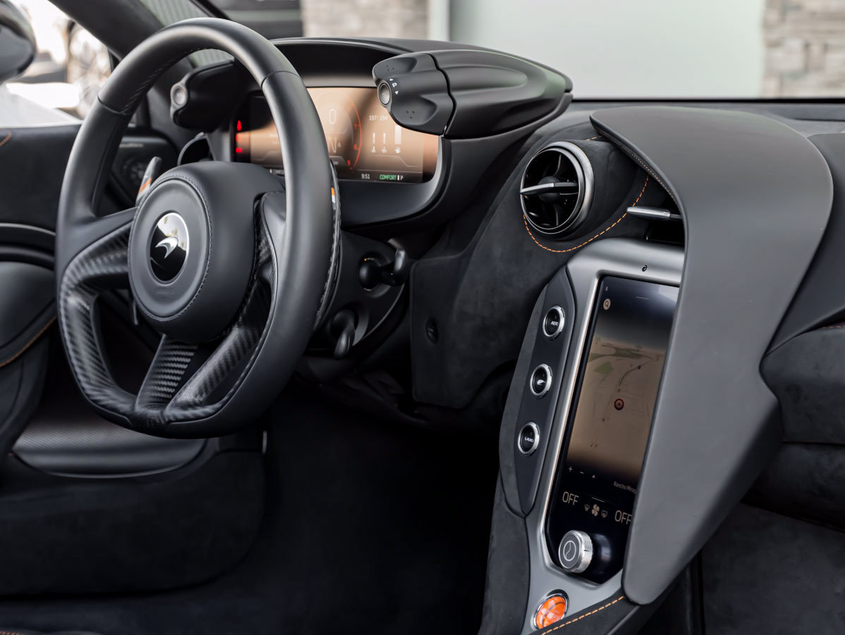 Used 2025 McLaren 750S photo 34