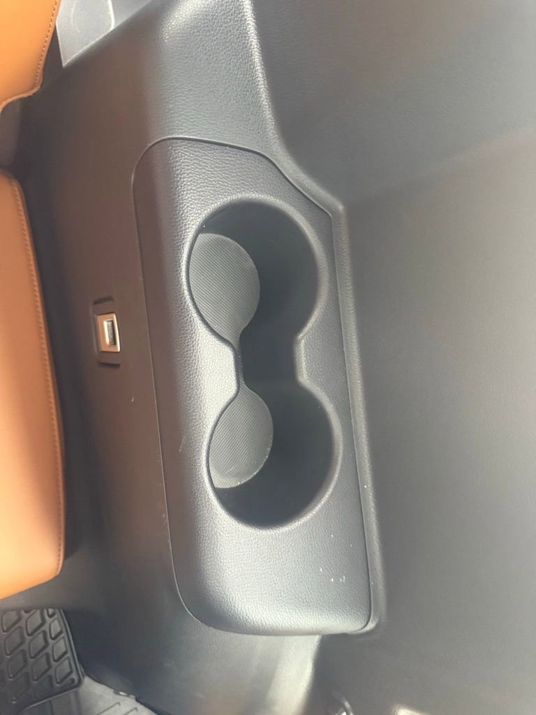 2025 Toyota Highlander Platinum