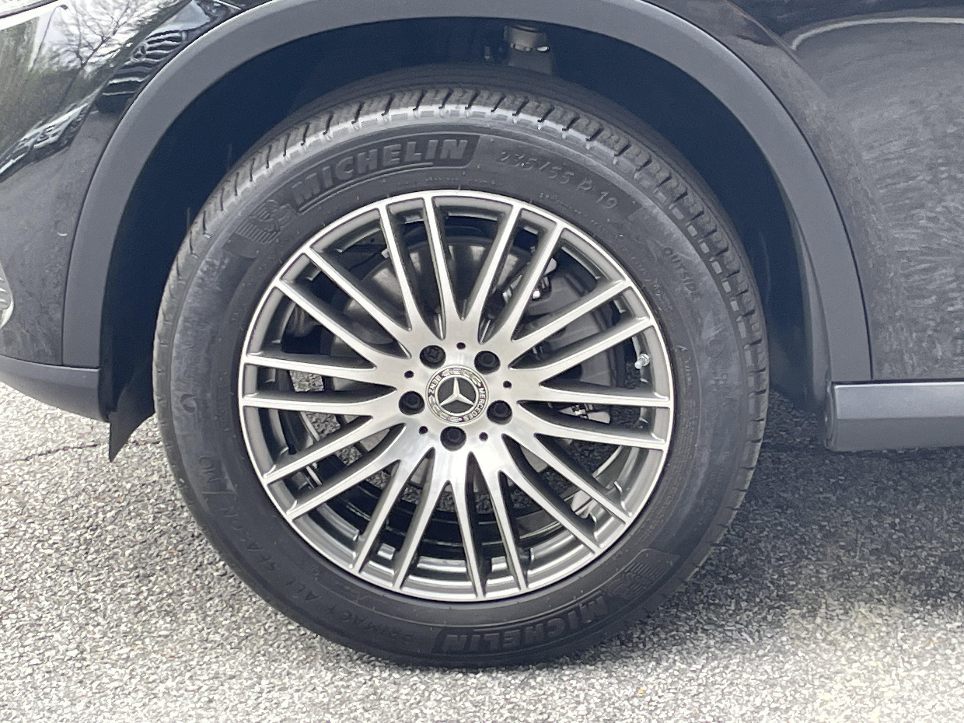 2025 Mercedes-Benz GLC 300