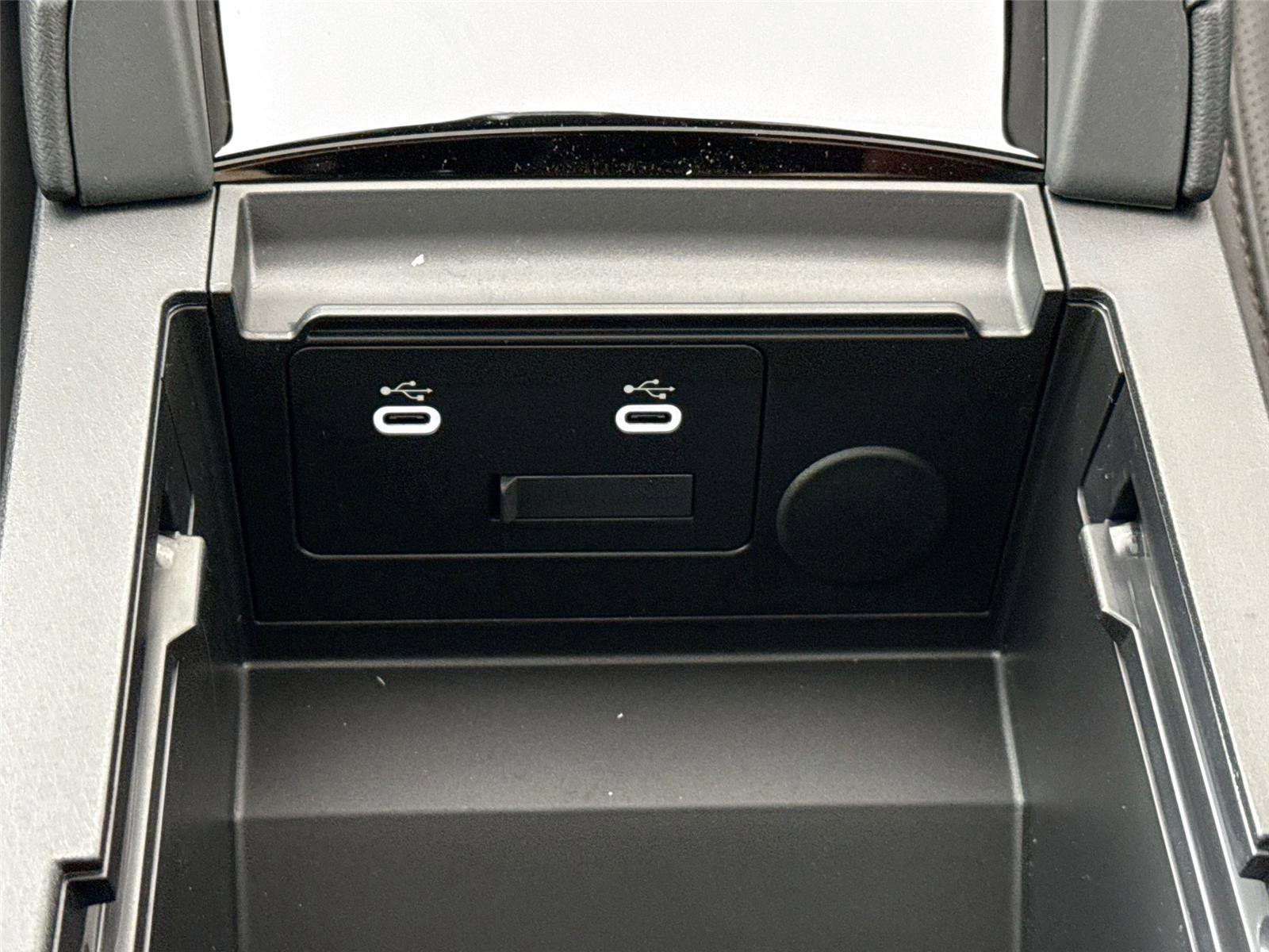 2026 MAZDA Mazda3 Hatchback w/Premium Plus Pkg