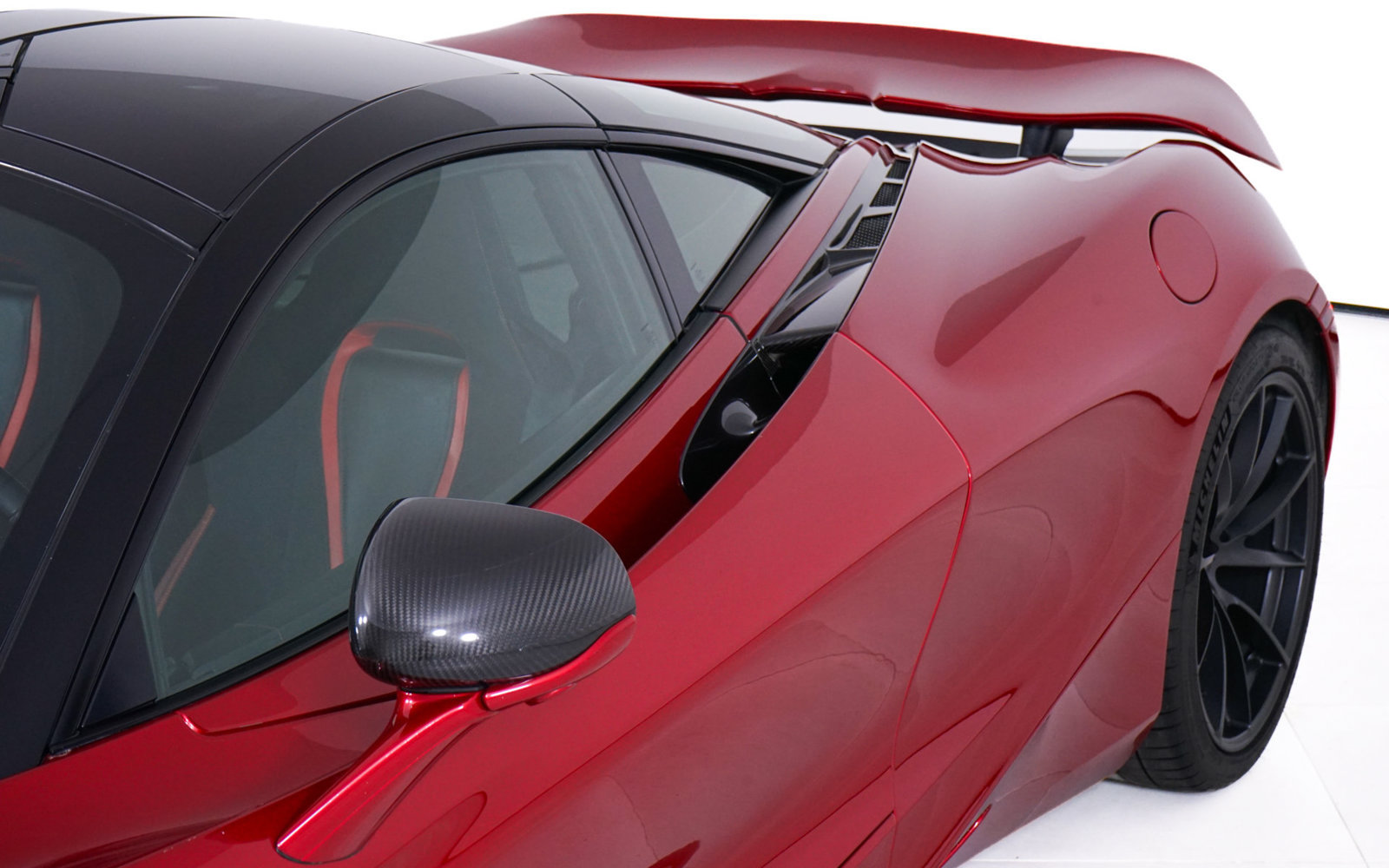 Used 2018 McLaren 720S photo 17