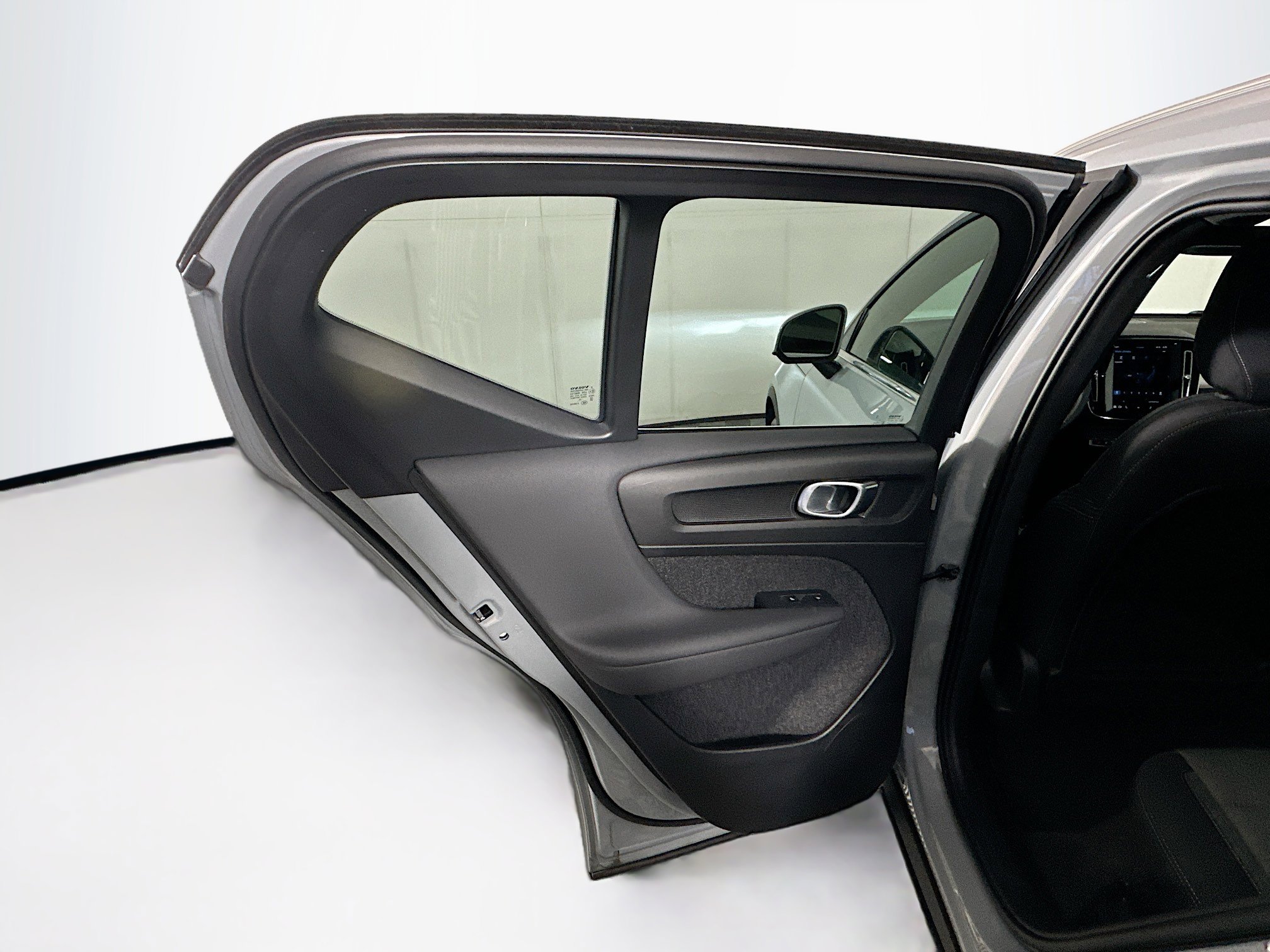 2025 Volvo Xc40 B5 Core