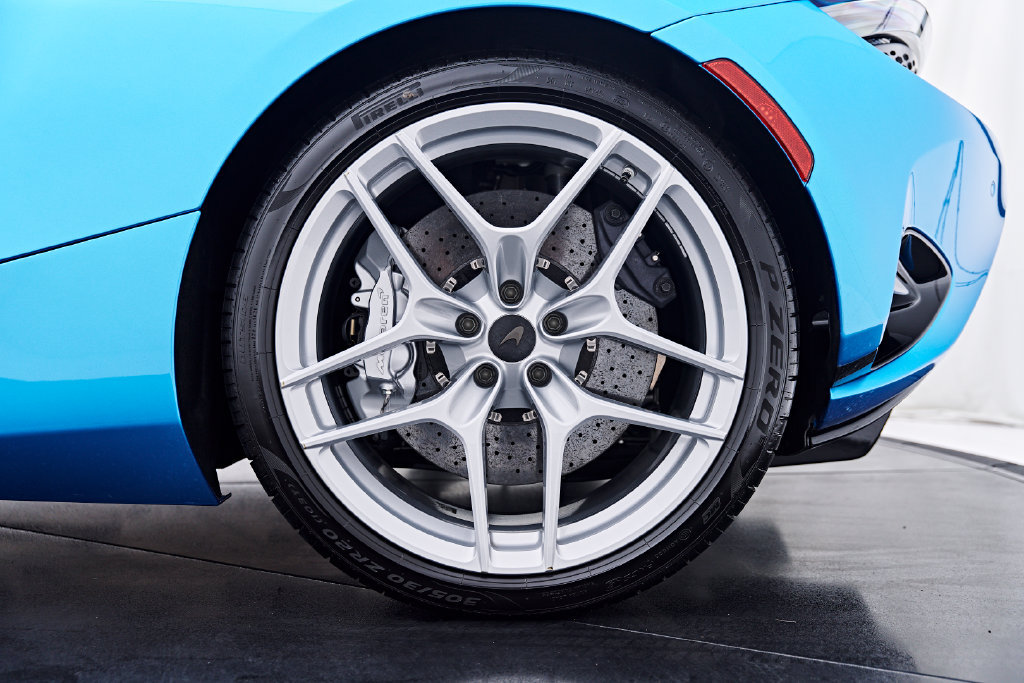 Used 2025 McLaren 750S Spider photo 43