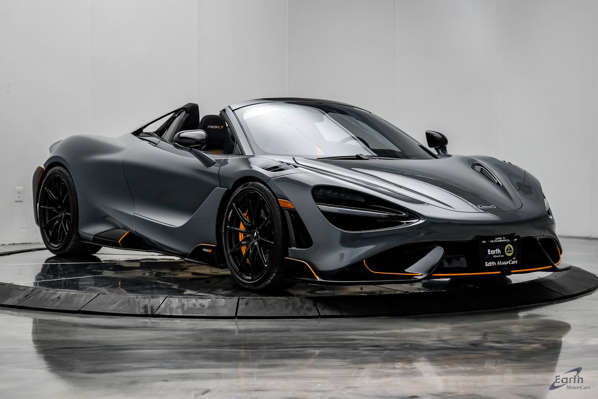Used 2022 McLaren 765LT photo 32