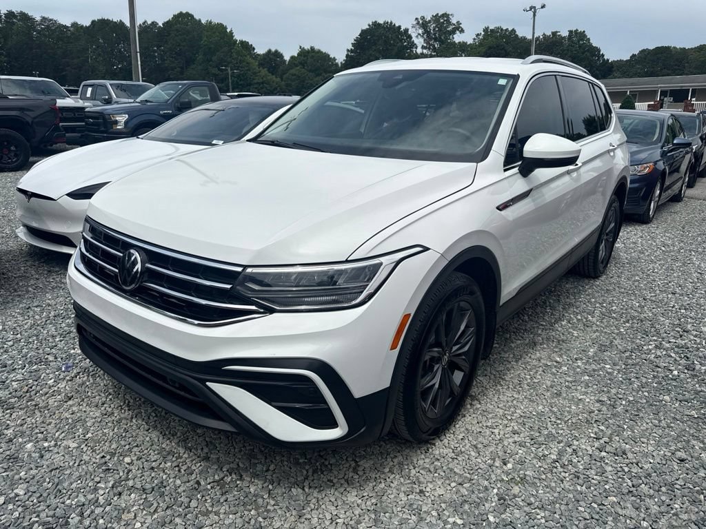 Used 2022 Volkswagen Tiguan SE