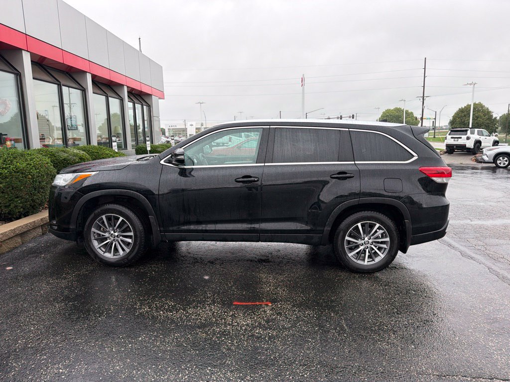 Used 2019 Toyota Highlander XLE