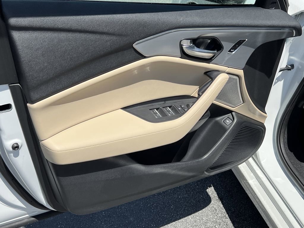 2023 Acura TLX w/ Technology Package