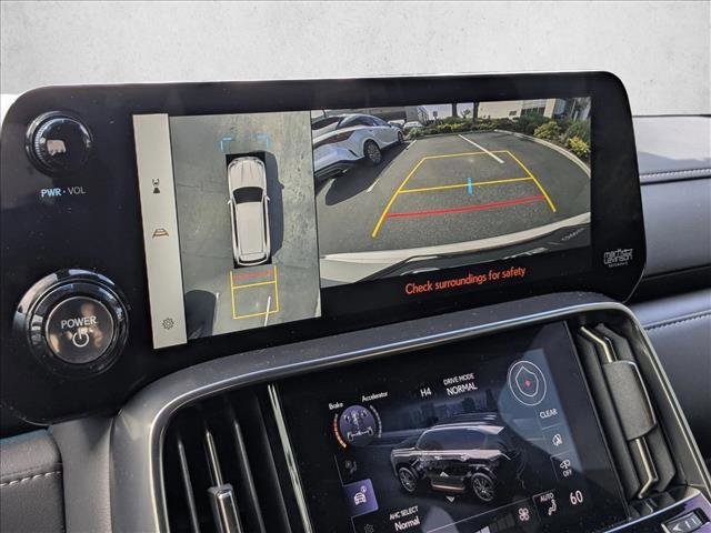 2025 Lexus LX 700h Overtrail