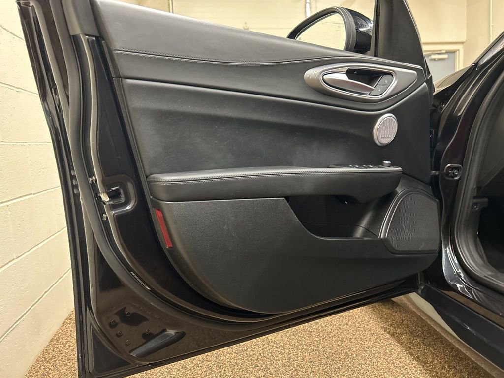 2024 Alfa Romeo Giulia Veloce