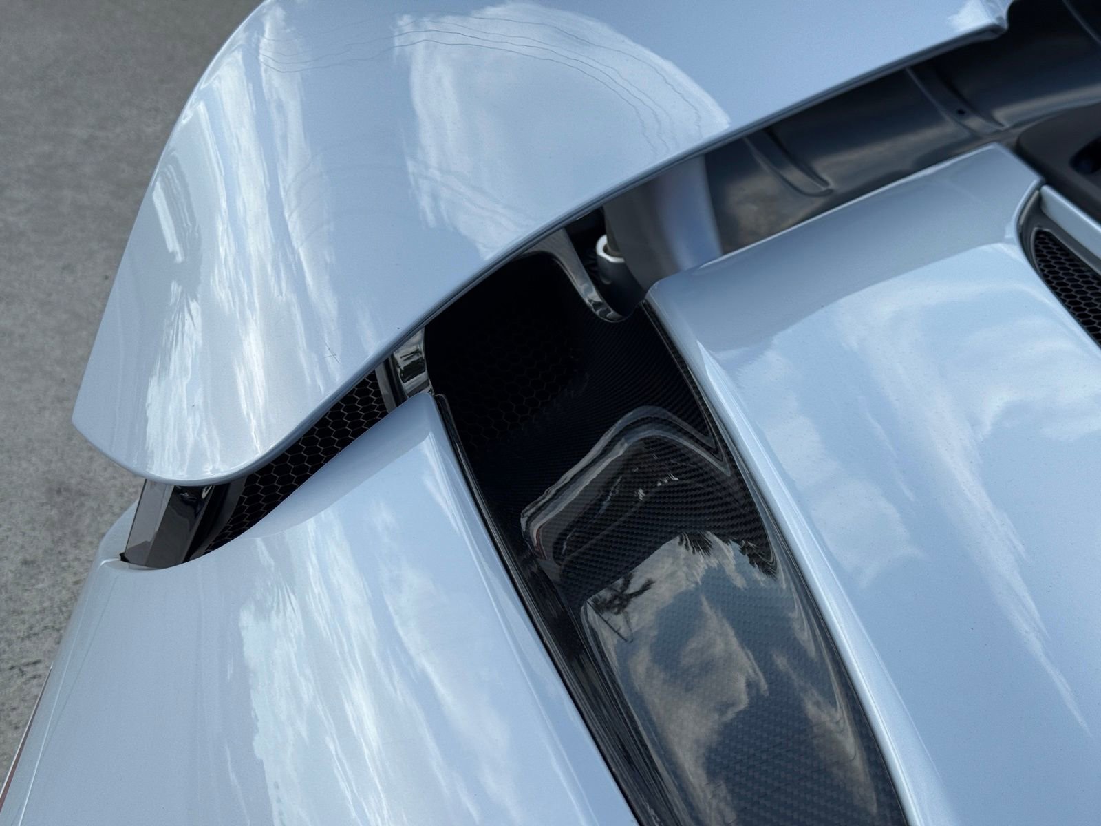 Used 2018 McLaren 720S photo 20