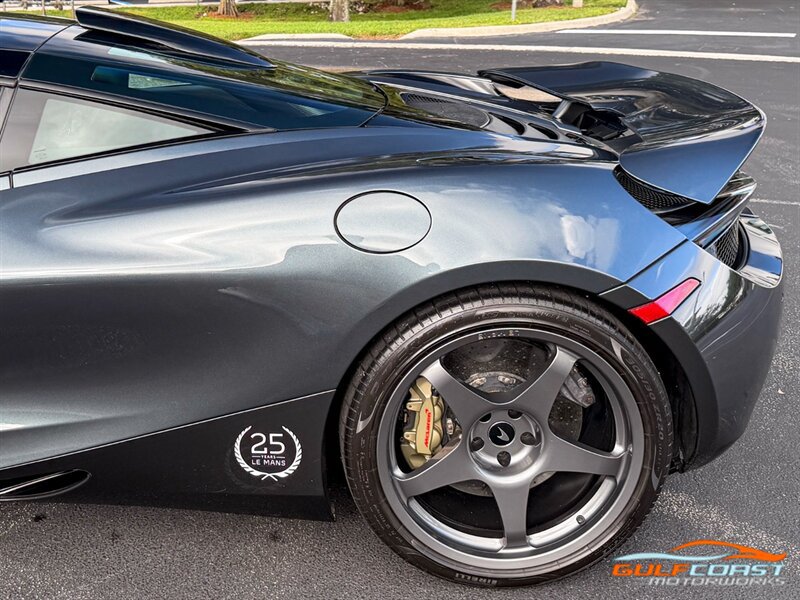 Used 2021 McLaren 720S Performance photo 42