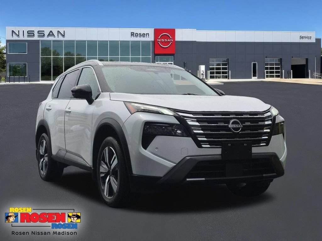 Used 2025 Nissan Rogue SL w/ Tech Package