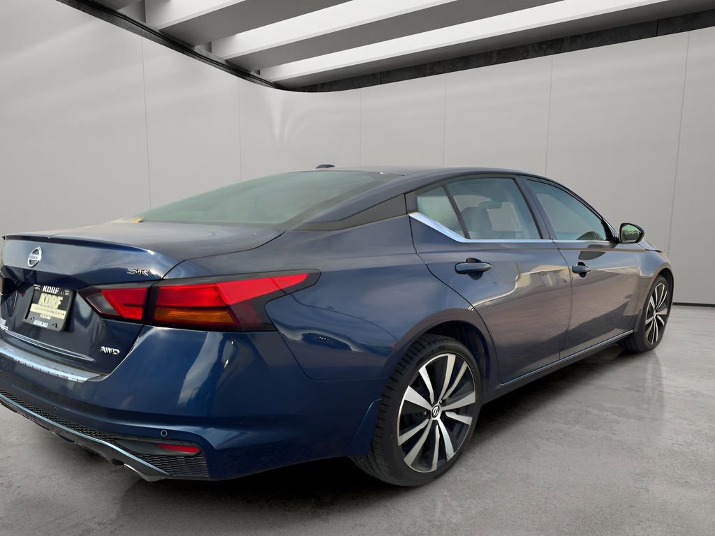 2022 Nissan Altima 2.5 SR