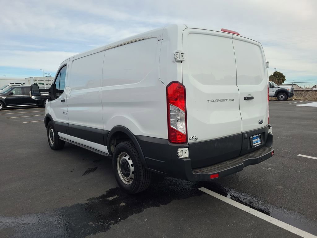 2018 Ford Transit 250 130" Low Roof