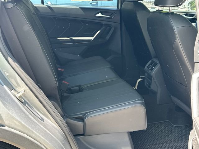 2023 Volkswagen Tiguan SE R-Line