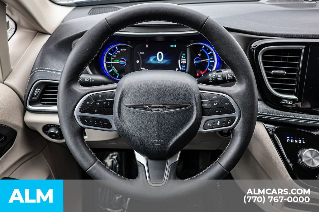 2024 Chrysler Pacifica Select