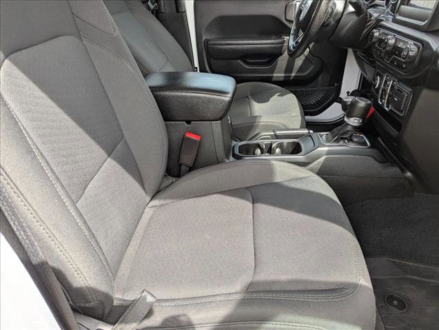 2022 Jeep Gladiator Sport