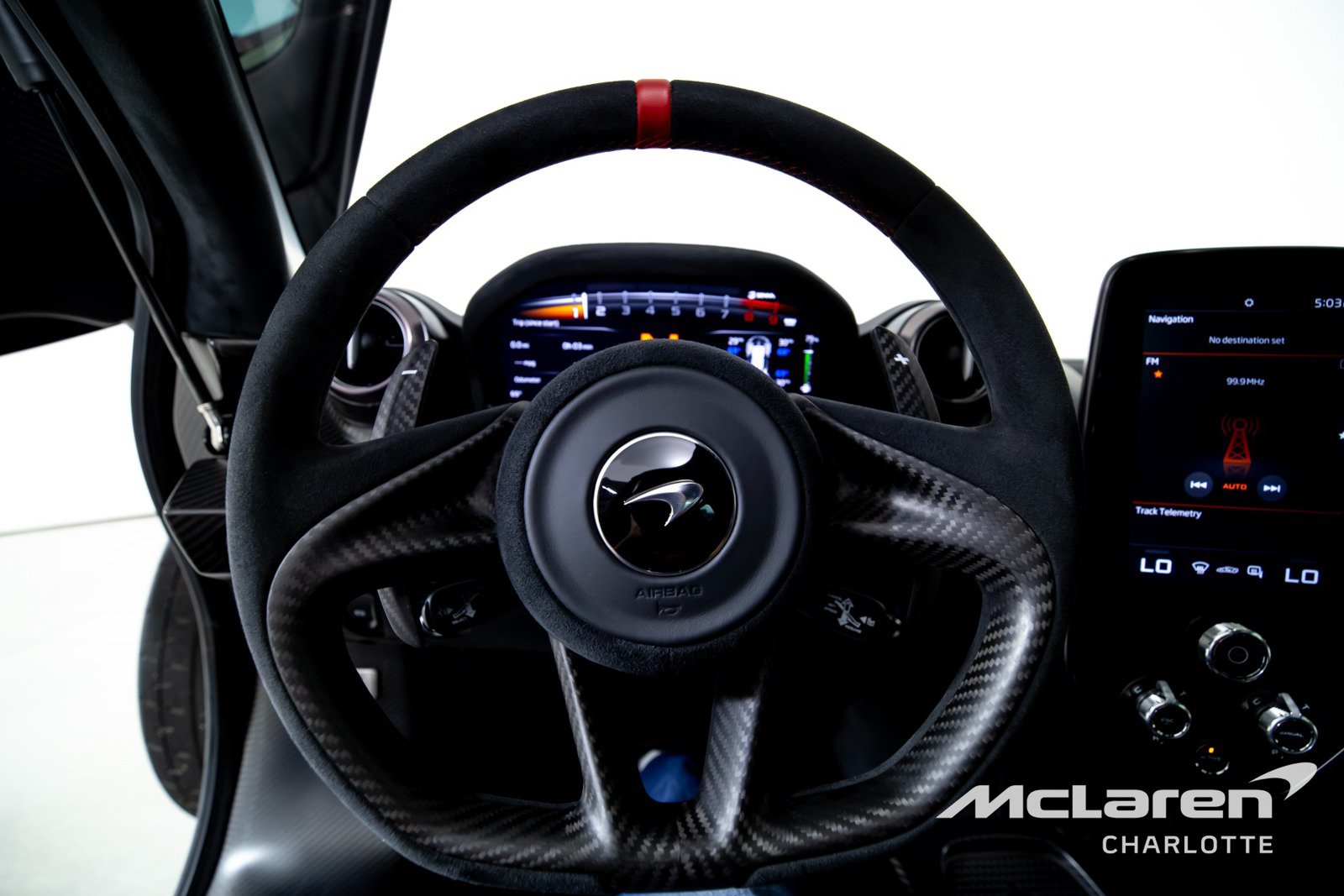 Used 2019 McLaren Senna photo 15