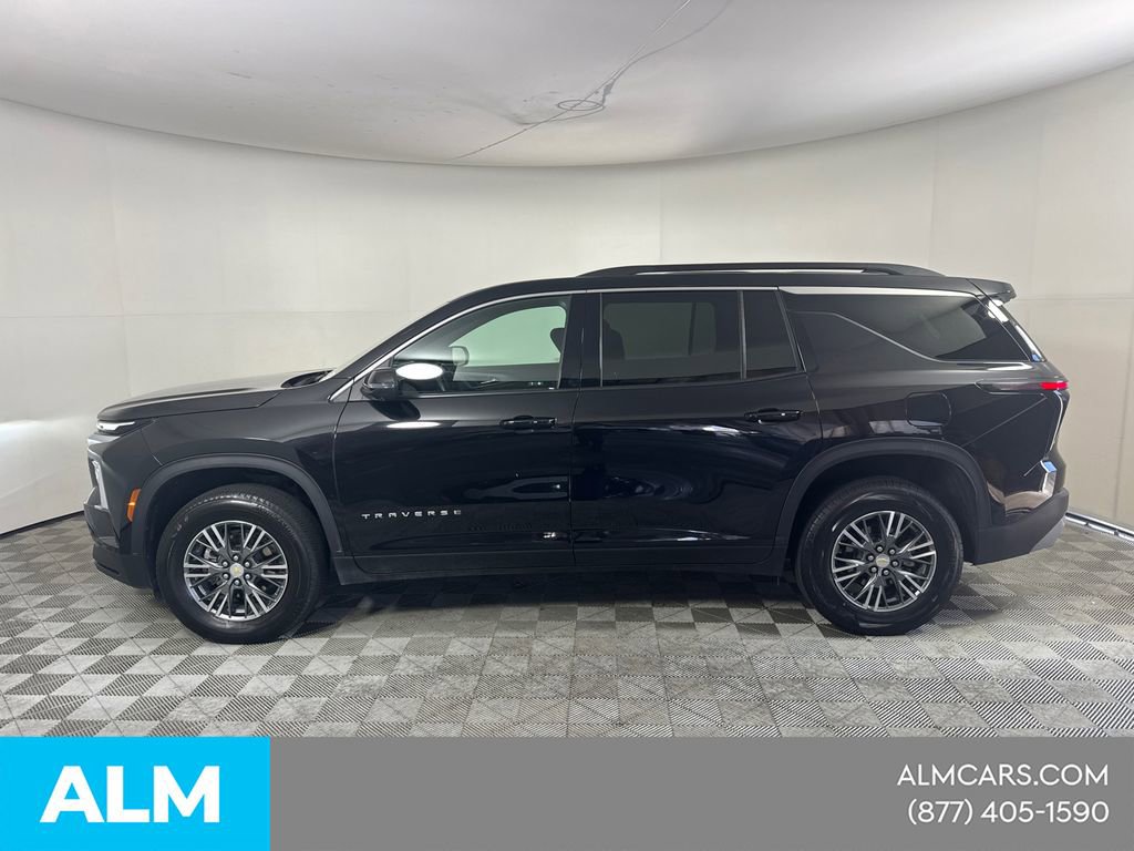 2024 Chevrolet Traverse LT