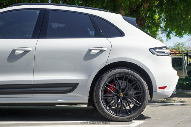 2025 Porsche Macan GTS