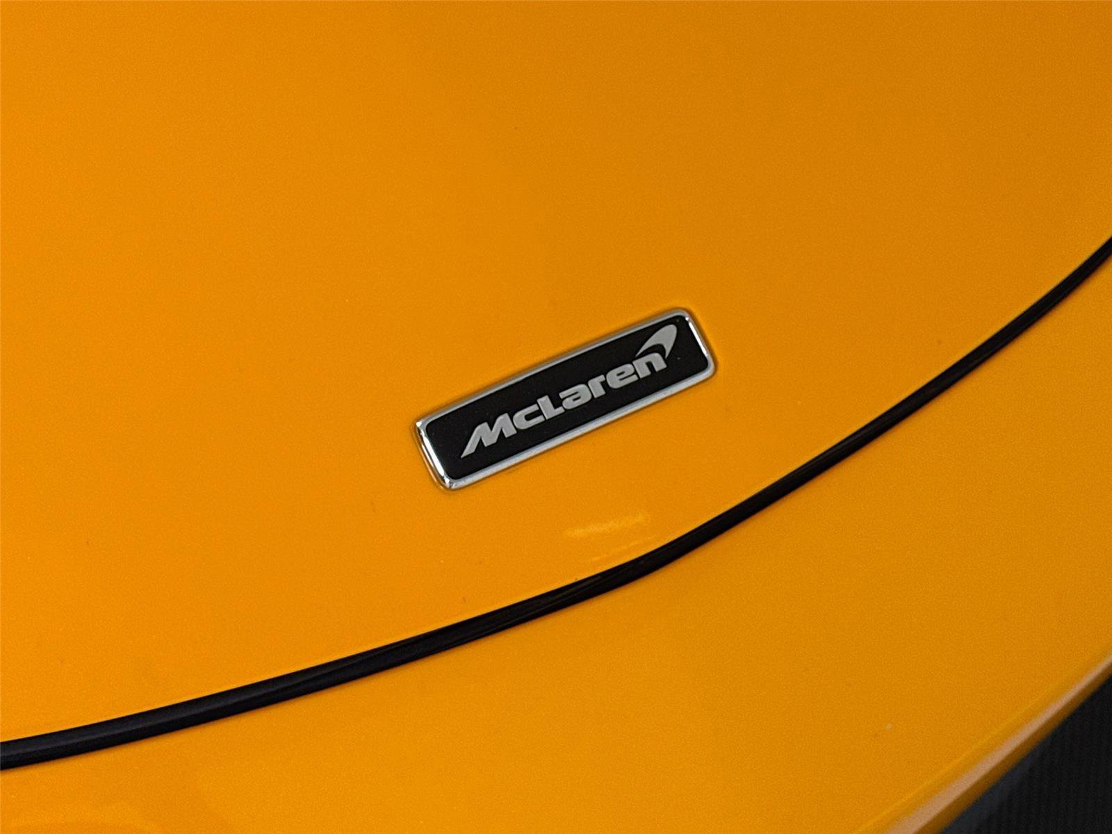 Used 2020 McLaren 600LT Spider photo 28