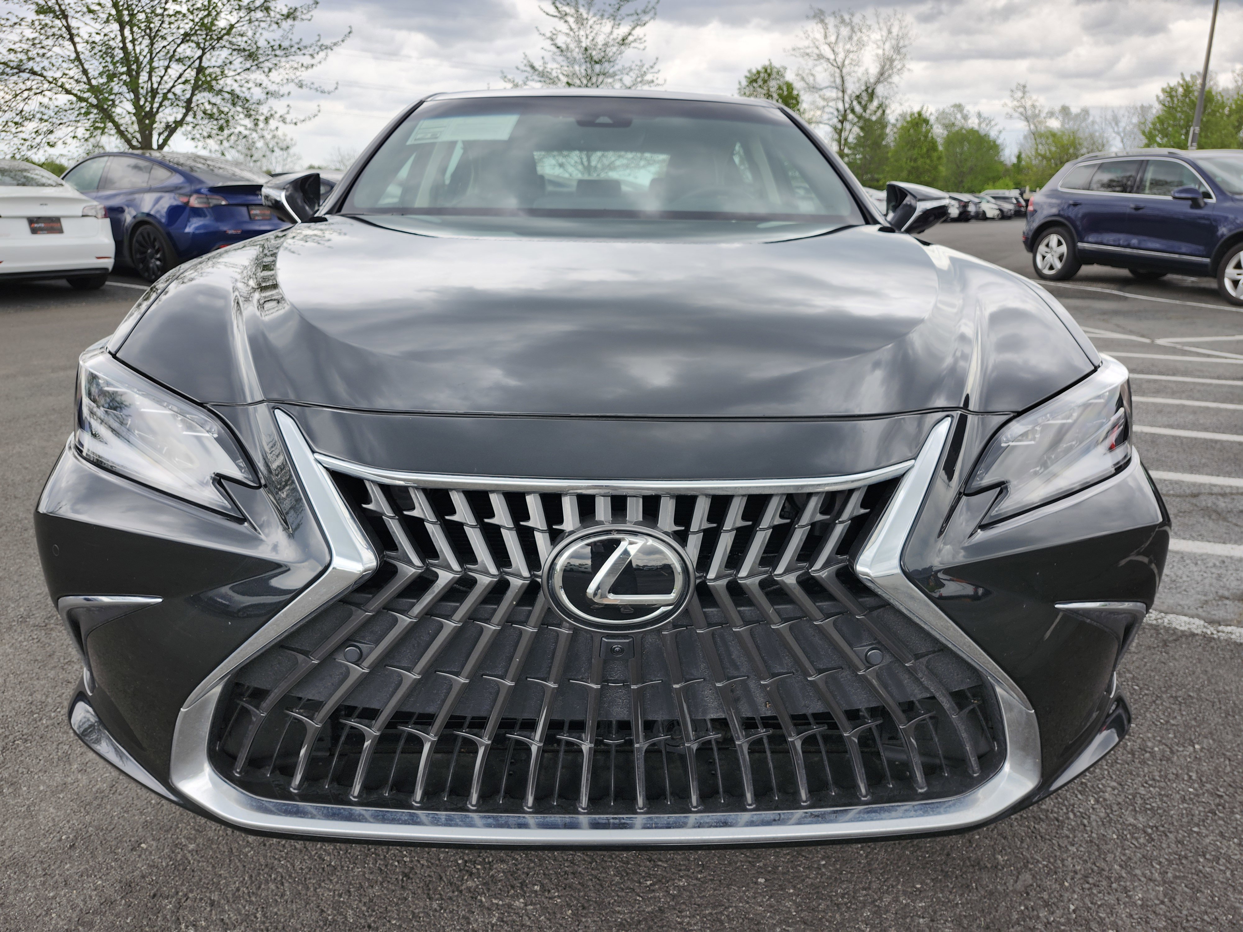 2025 Lexus ES 300h Ultra Luxury