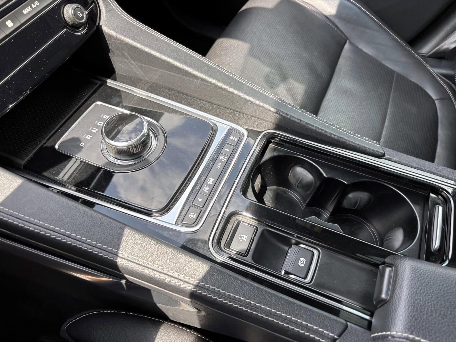 2019 Jaguar F-Pace R-Sport