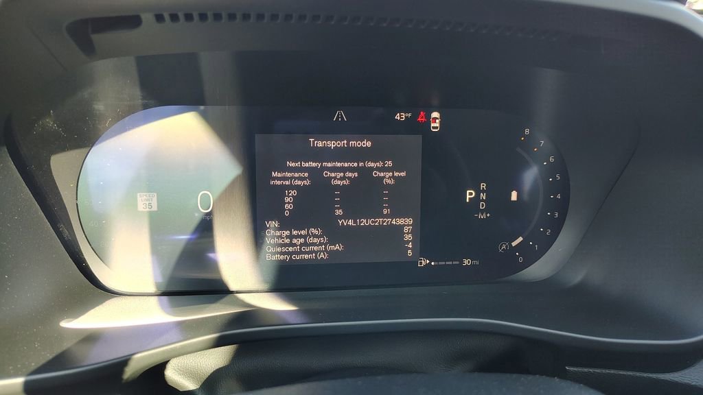 2026 Volvo Xc40 B5 Plus