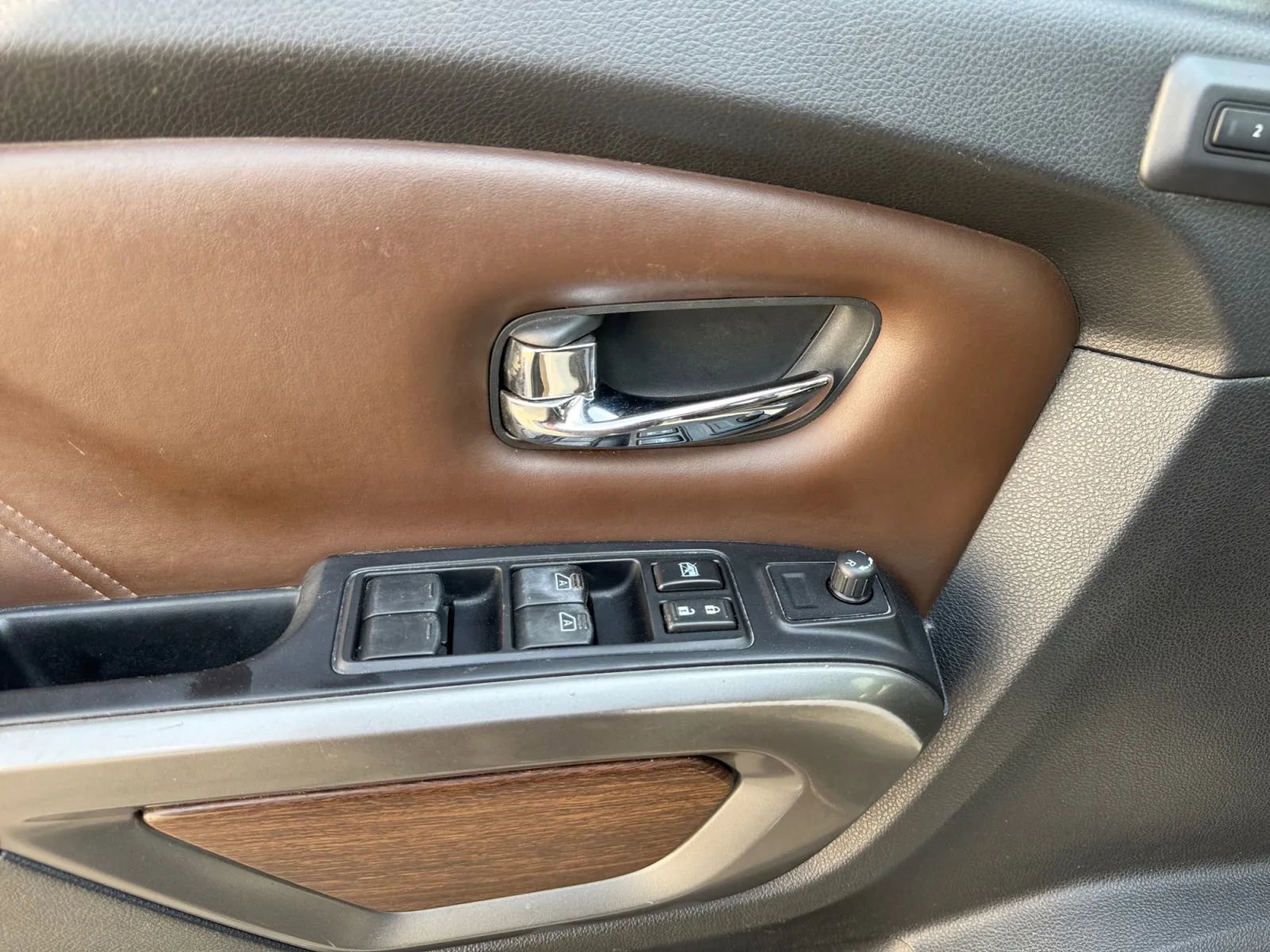 2019 Nissan Titan Platinum Reserve