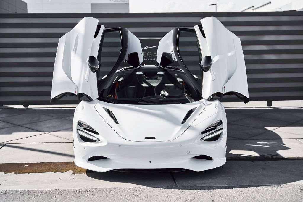 Used 2024 McLaren 750S photo 21