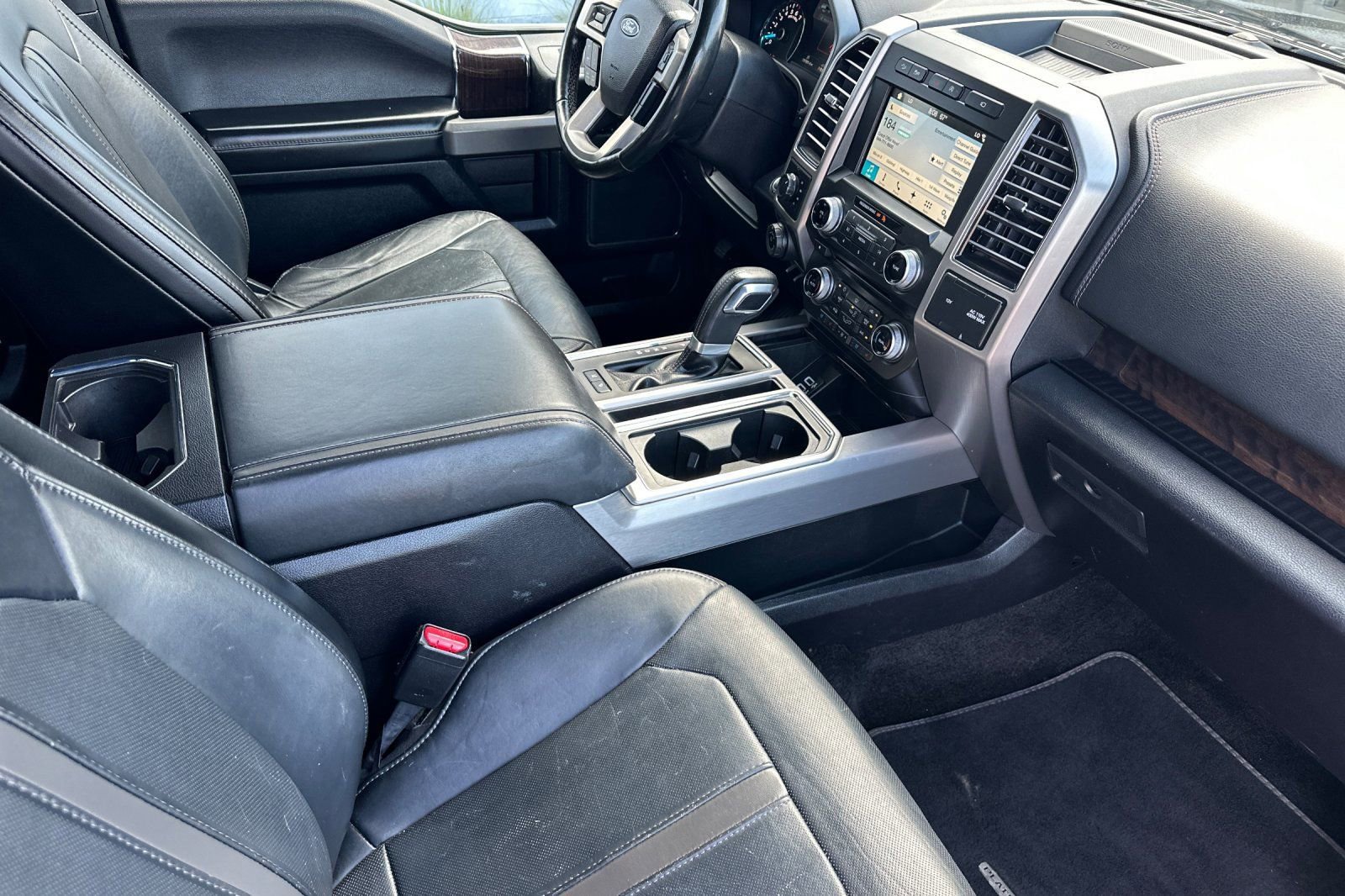 2017 Ford F150 Platinum