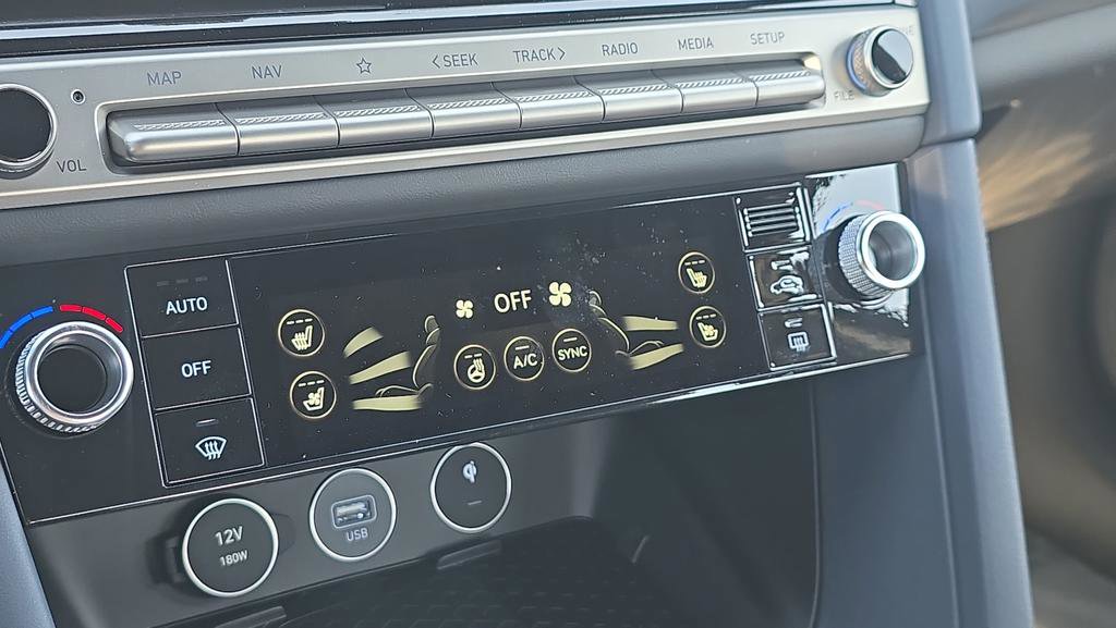 2026 Genesis G70 3.3T Prestige