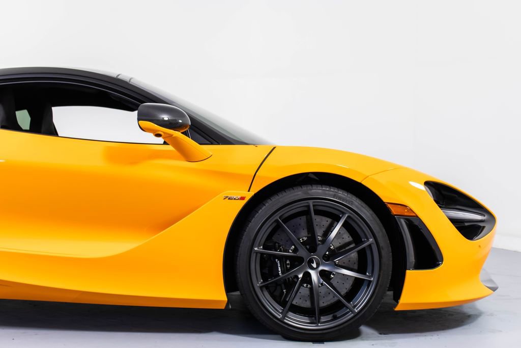 Used 2021 McLaren 720S Performance photo 17