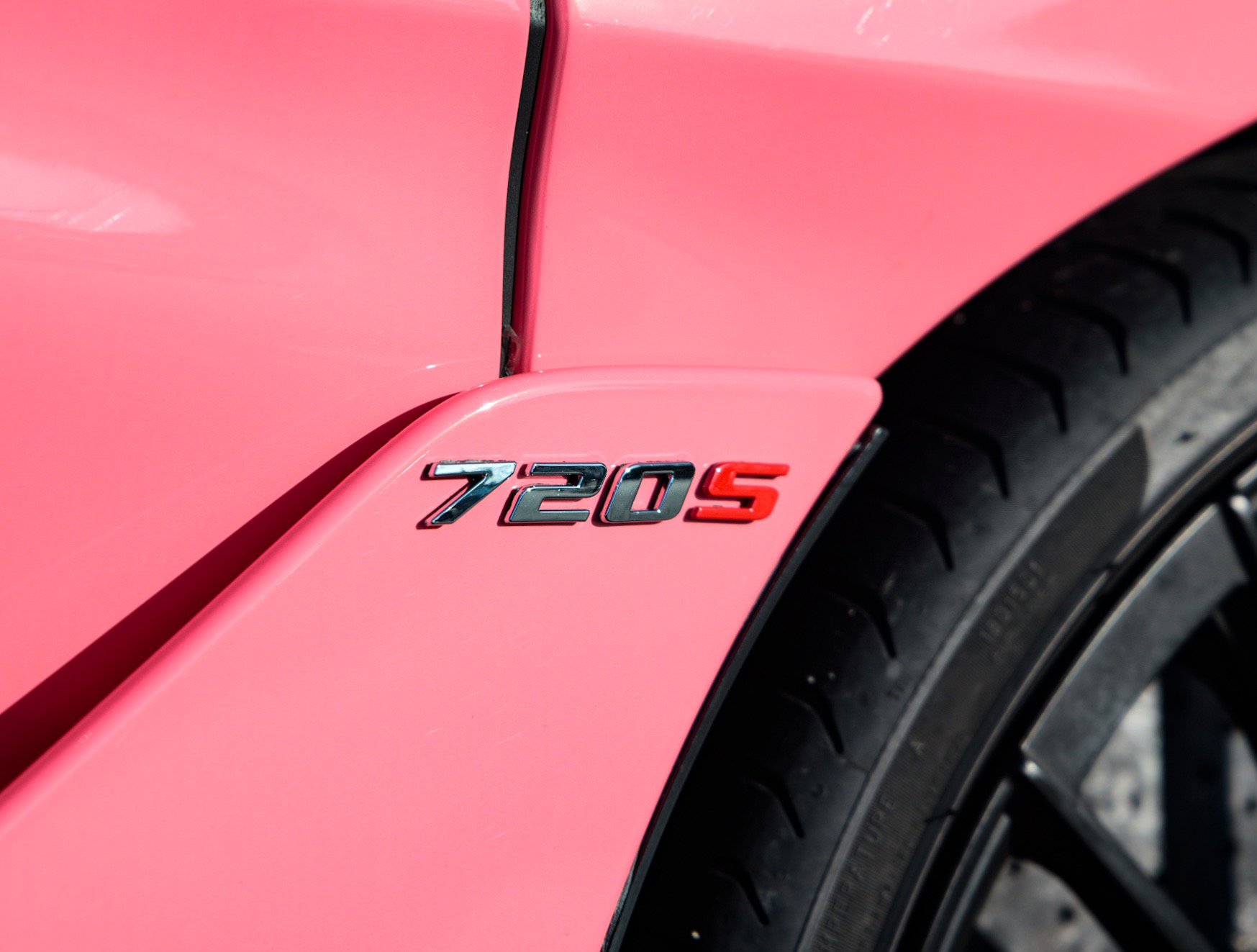 Used 2020 McLaren 720S Performance photo 12