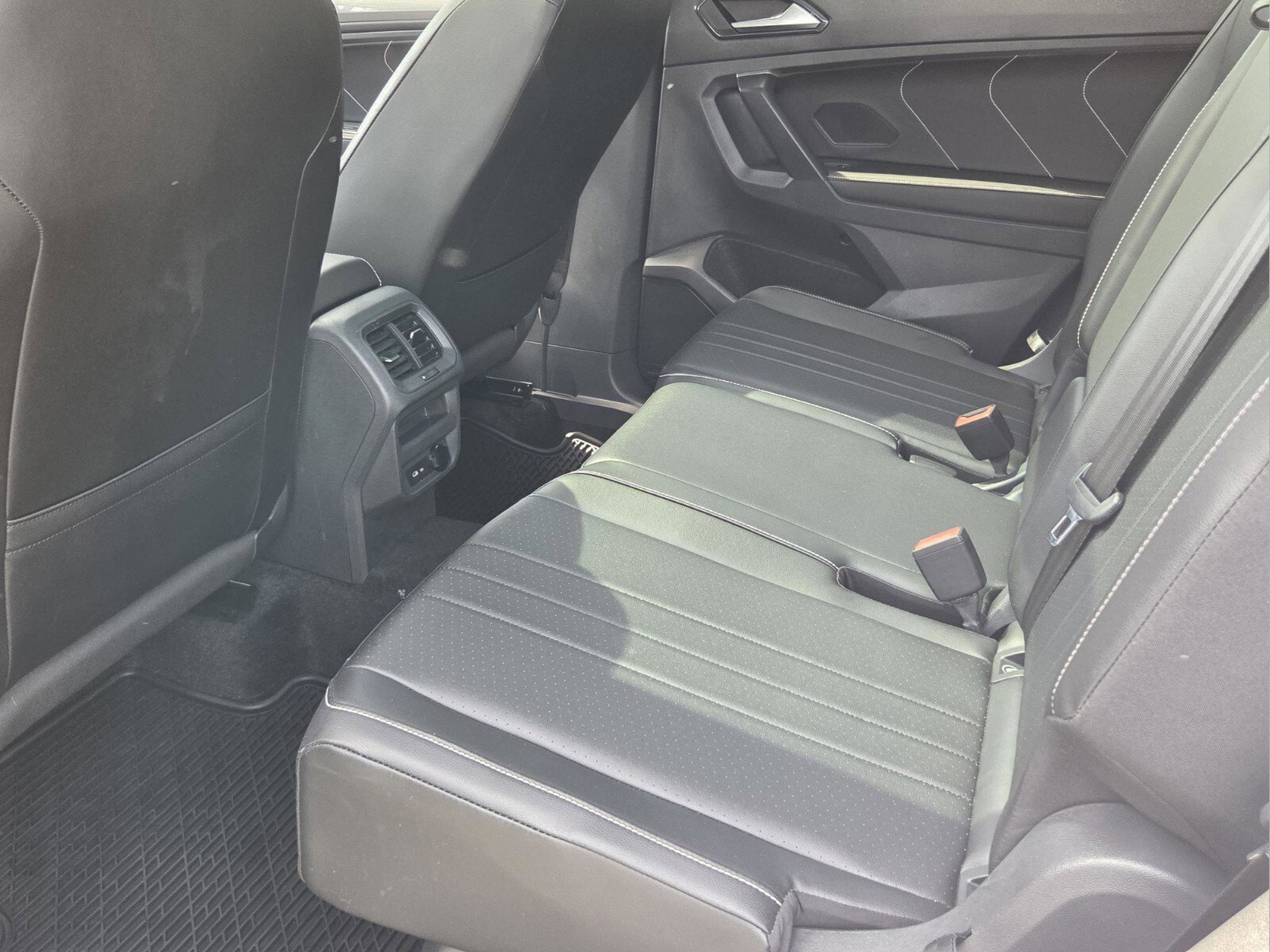 2024 Volkswagen Tiguan SE R-Line