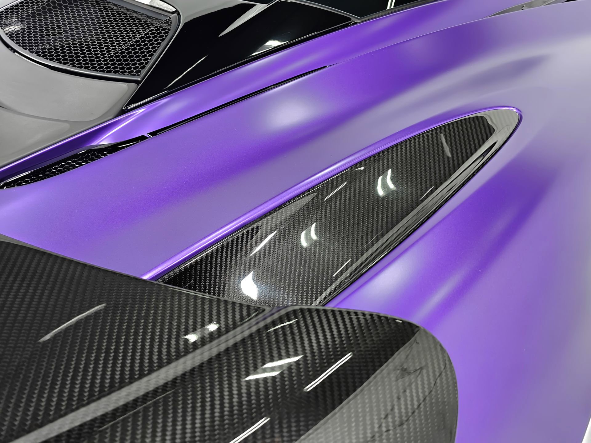 Used 2019 McLaren 720S photo 24