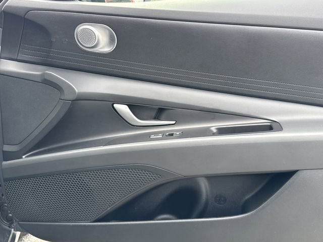 2025 Hyundai Elantra Blue