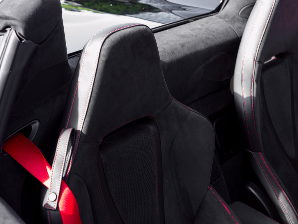 Used 2027 McLaren 750S Spider photo 29