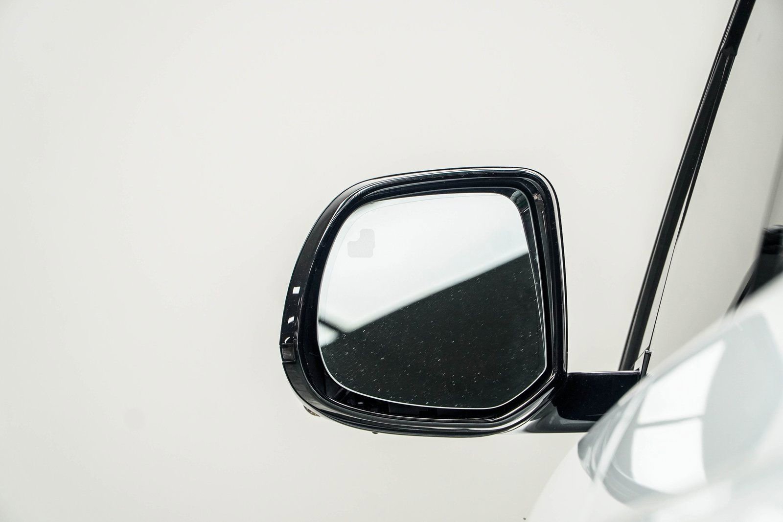 2023 Land Rover Range Rover Sport SE