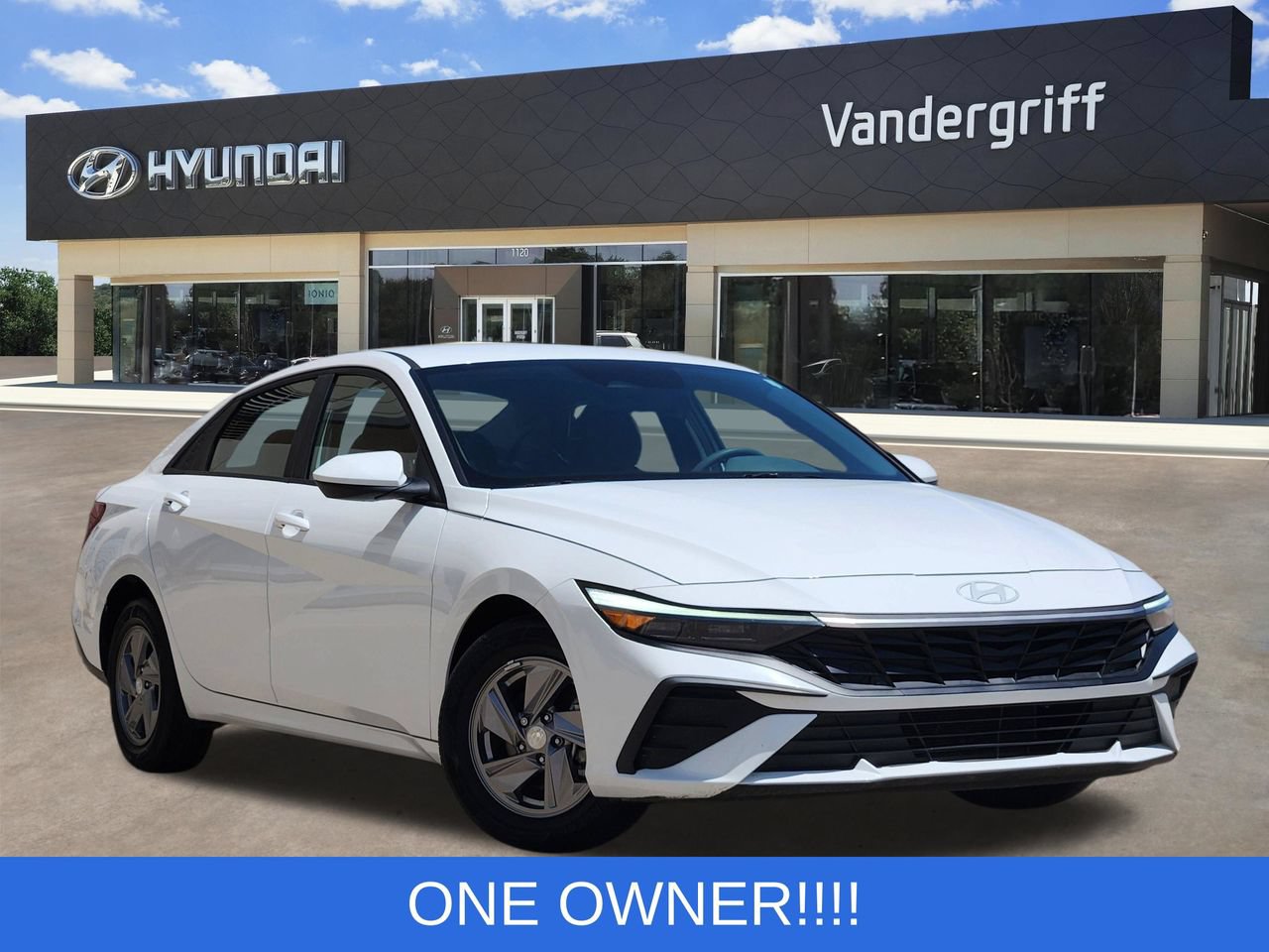 Used 2024 Hyundai Elantra SE
