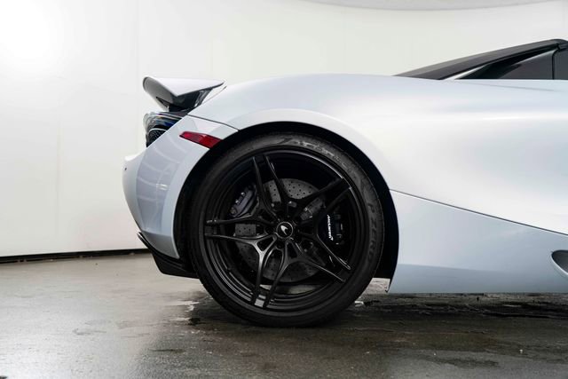 Used 2020 McLaren 720S Luxury photo 13