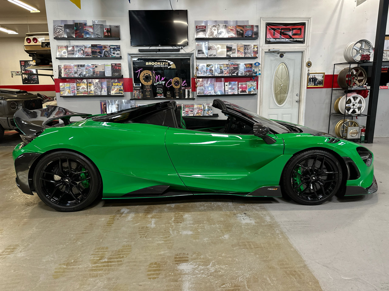 Used 2022 McLaren 765LT 4