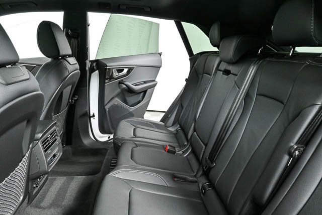 2025 Audi Q8 Premium