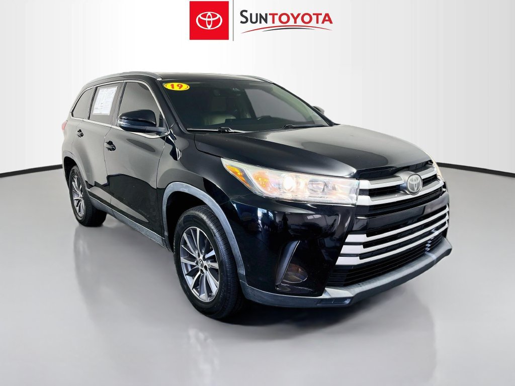 Used 2019 Toyota Highlander XLE