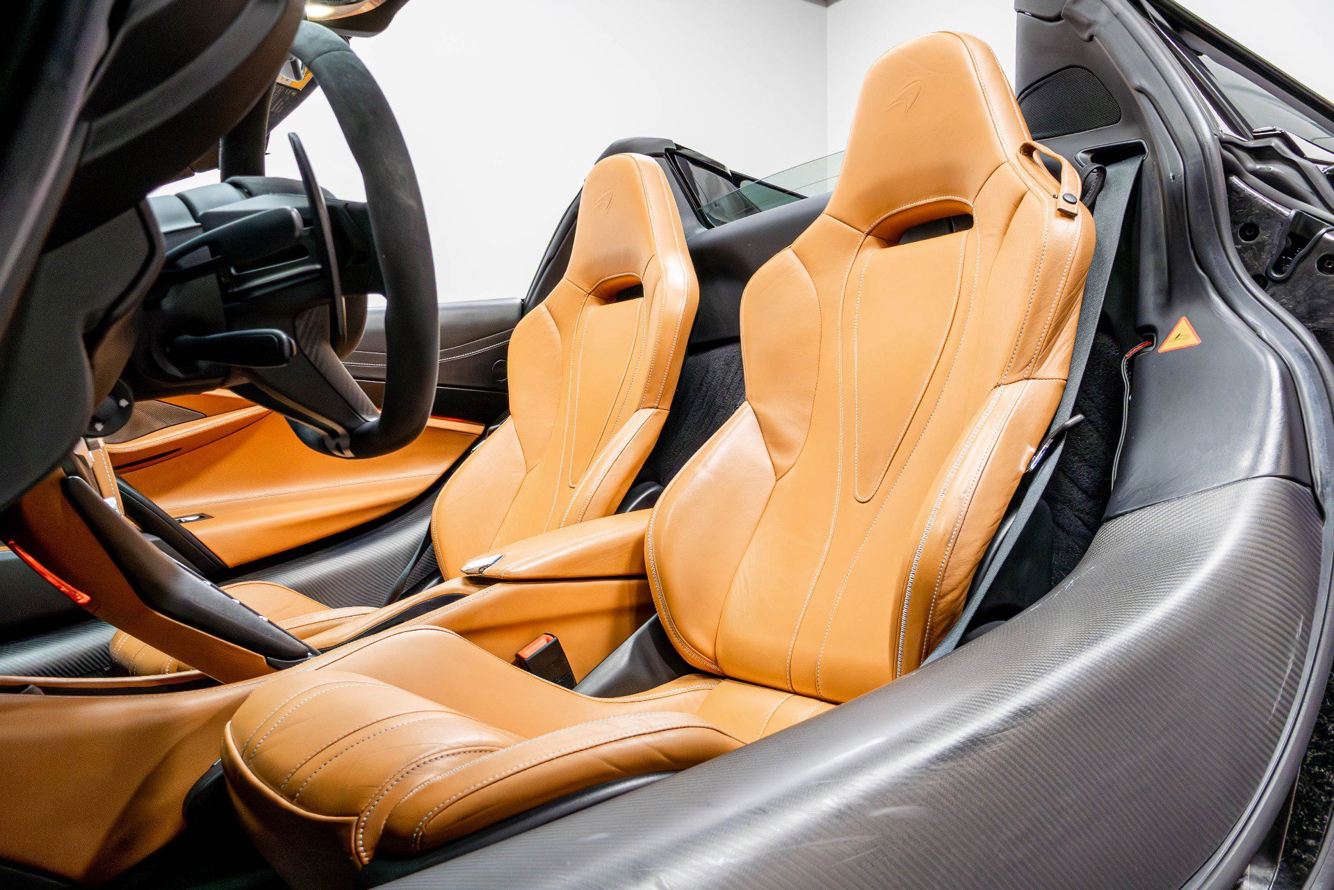 Used 2019 McLaren 720S Luxury photo 9