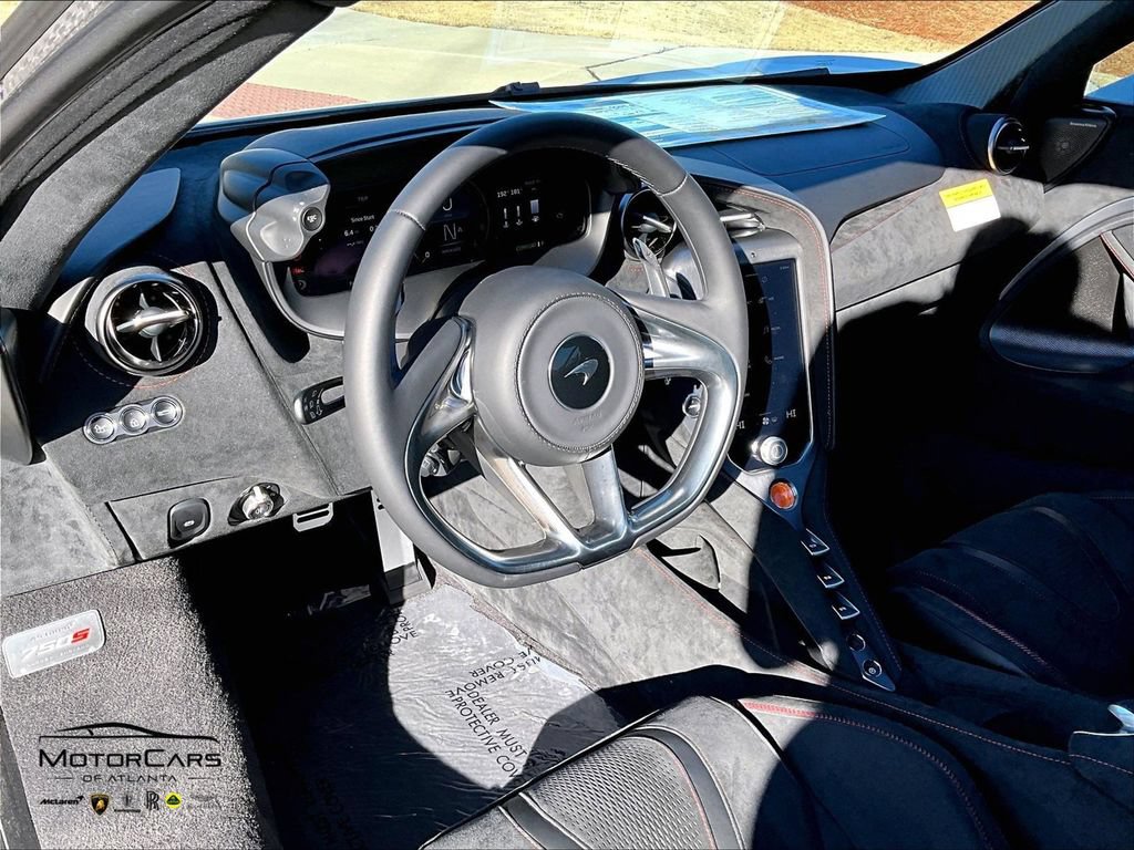 New 2026 McLaren 750S photo 6
