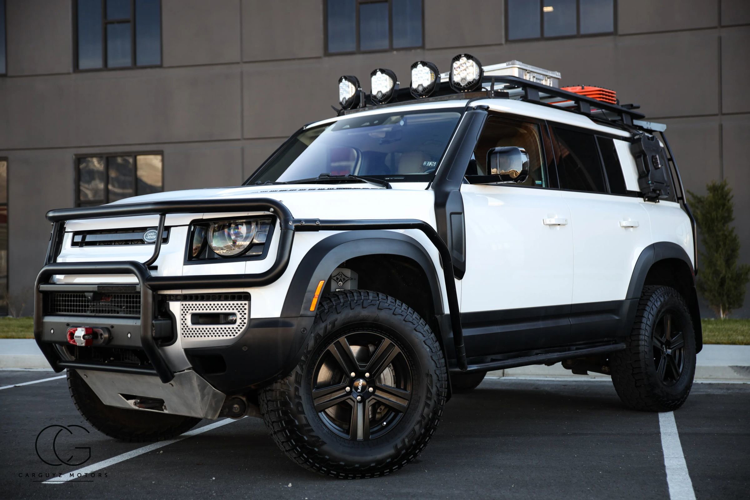 2021 Land Rover Defender 110 SE