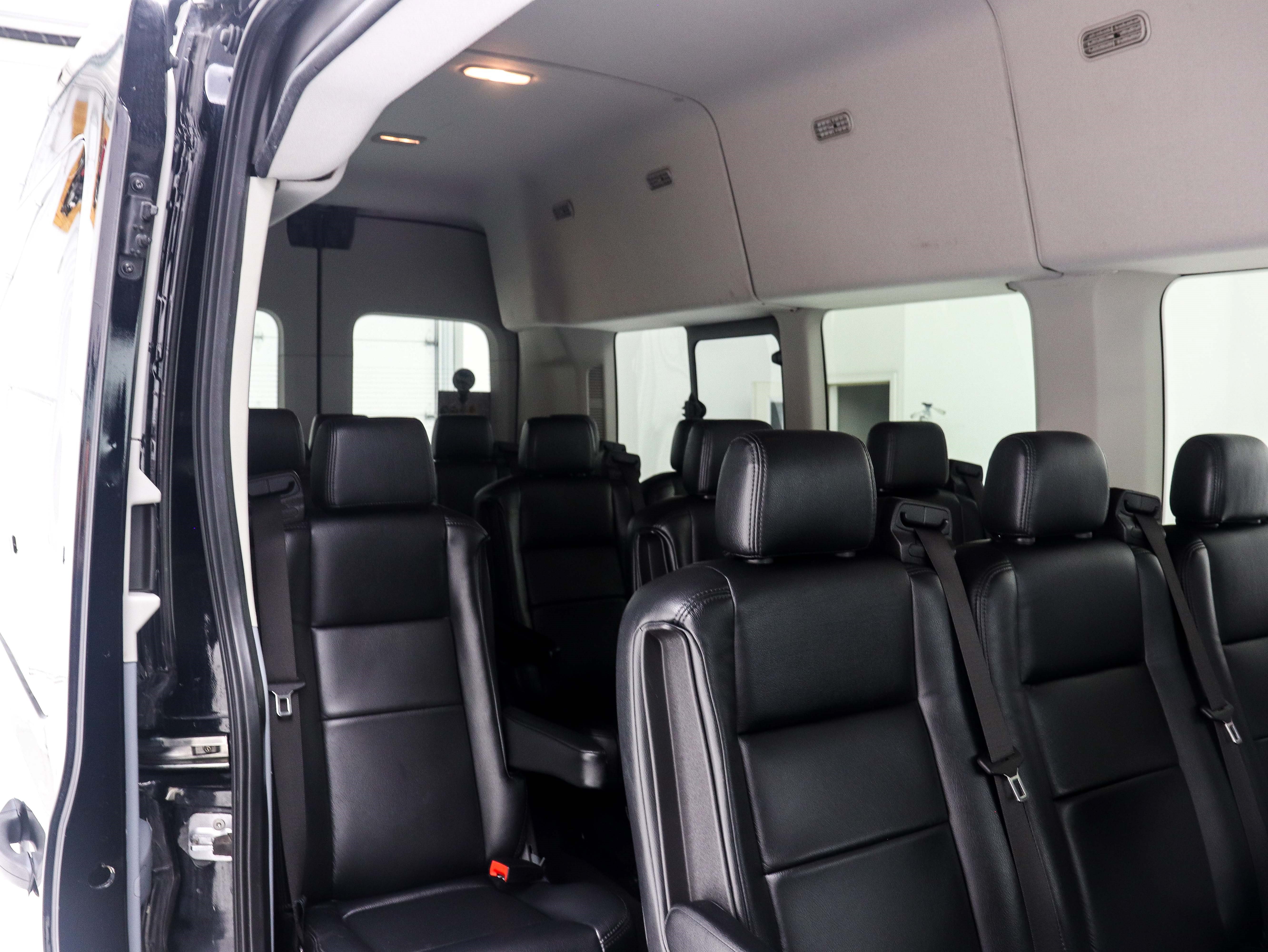 2019 Ford Transit Passenger Van XLT - Photo 12